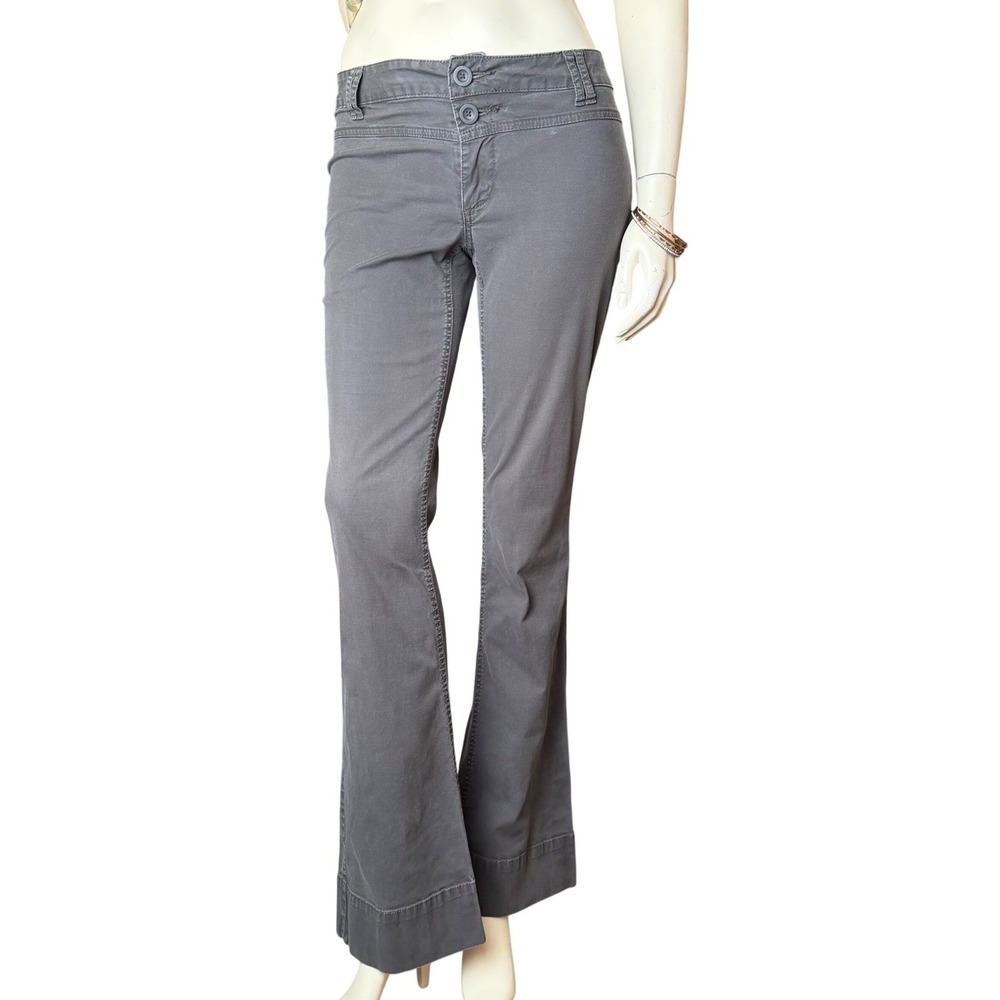 Vintage Y2K Urban Life Low Rise Flare Pants Gray Bratz Indie Sleaze 2000's  3/4